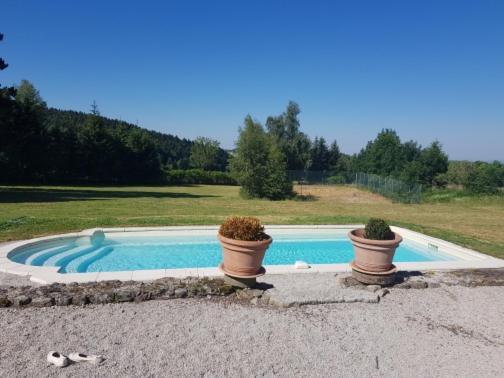 Room Lover Les Chaizes Saint-Romain-Lachalm Exterior foto